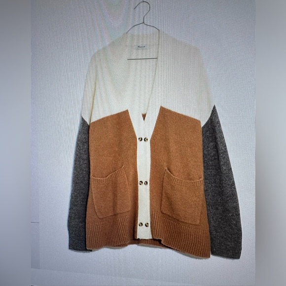 Madewell Allston Double-Button Cardigan Sweater in Colorblock *NWT - Picture 3 of 9